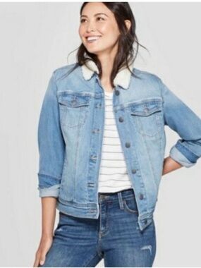 Universal Thread Women’s Blue Jean Faux Sherpa Lined Denim Jacket Size Small NWT